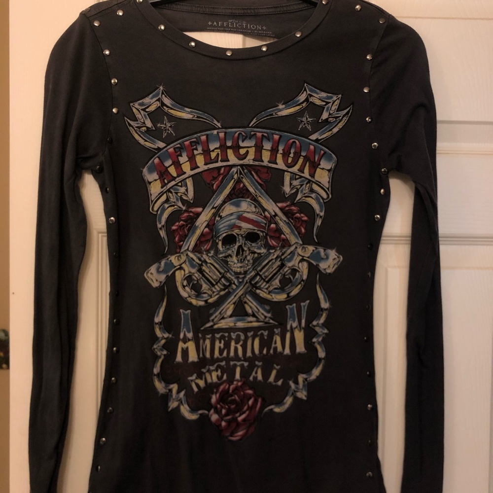 Affliction cutout l/s shirt.